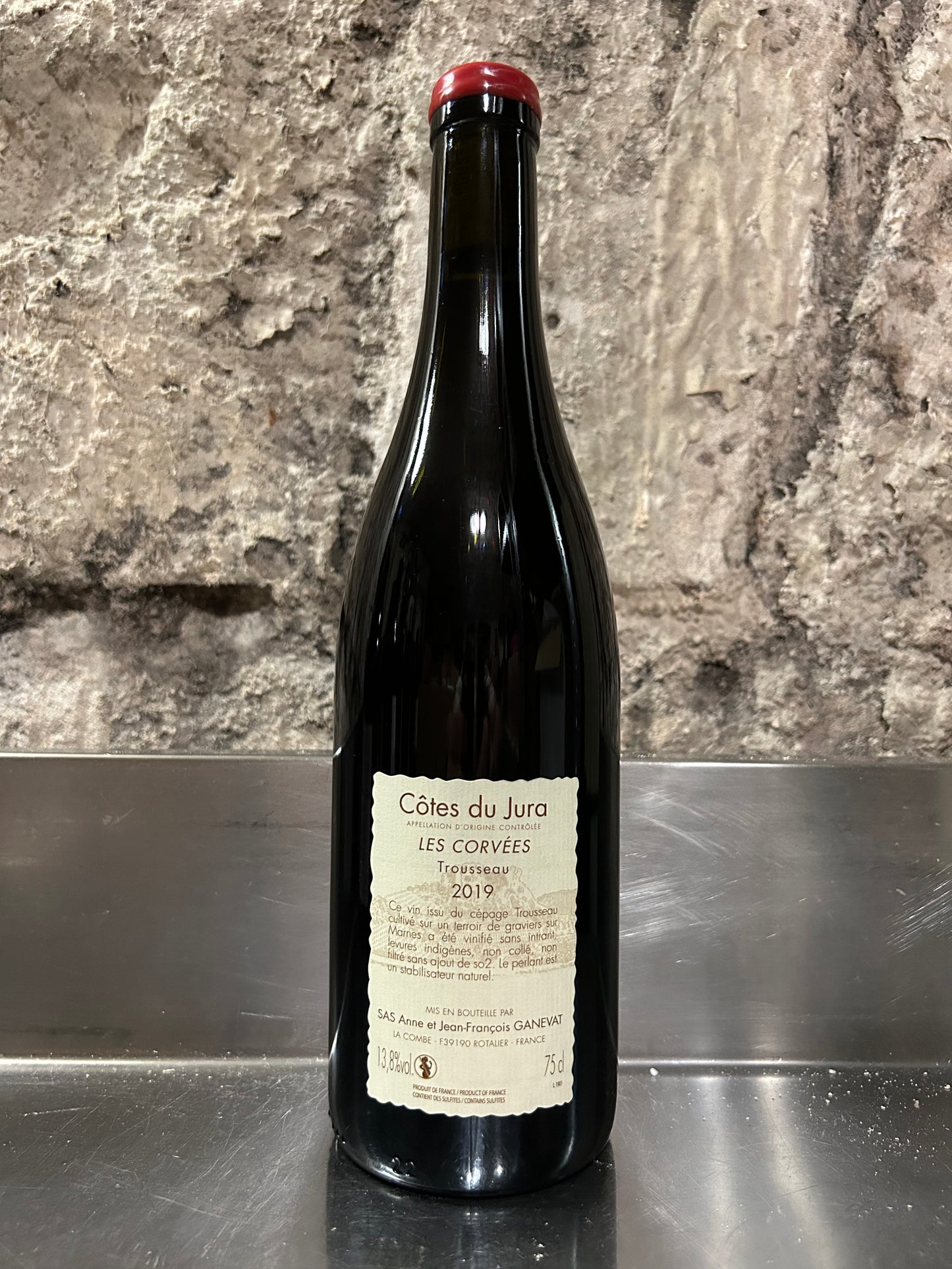 Les corvées, 2019, Rouge